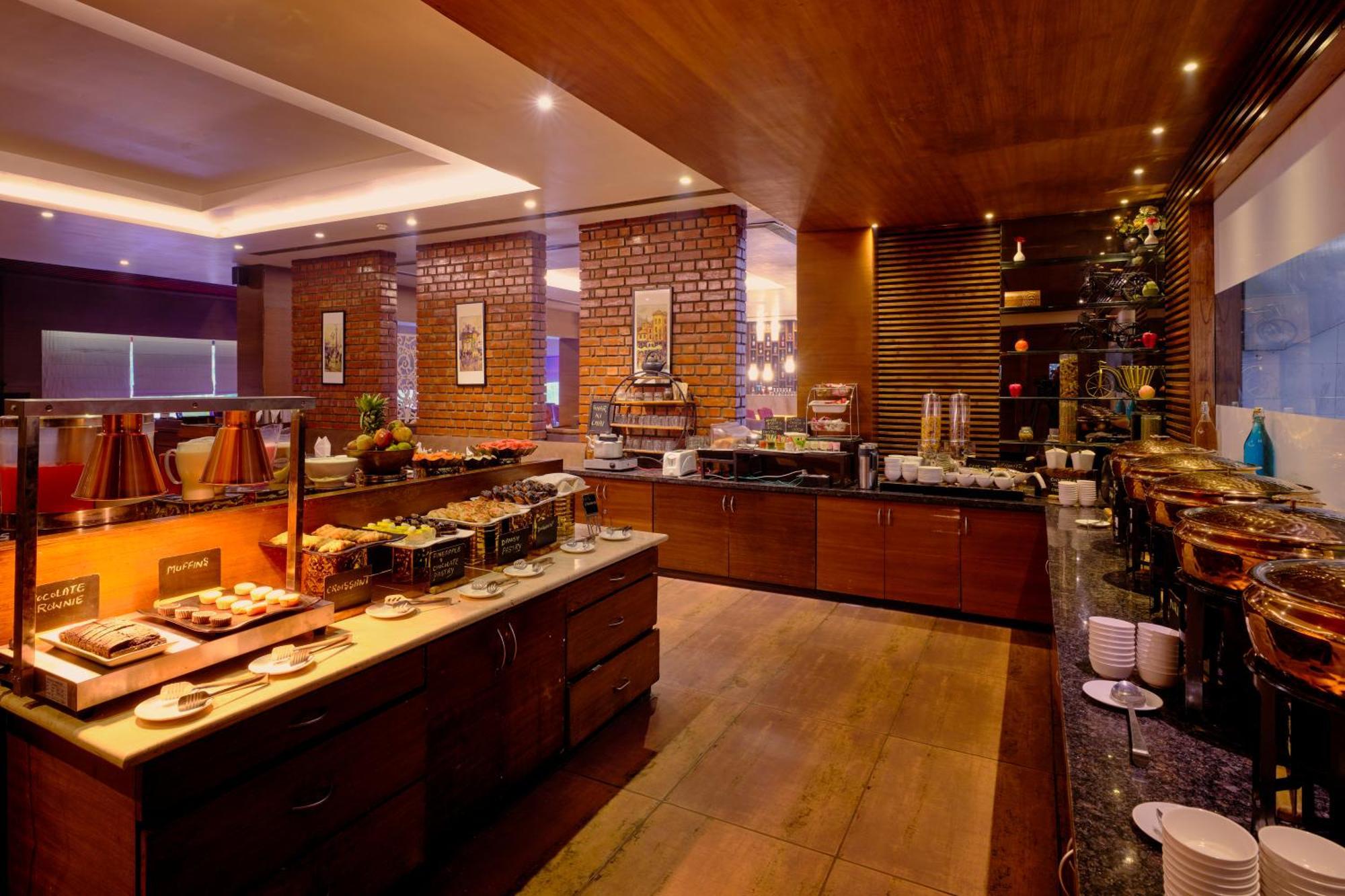 Best Western Country Woods Ambāla Exterior foto