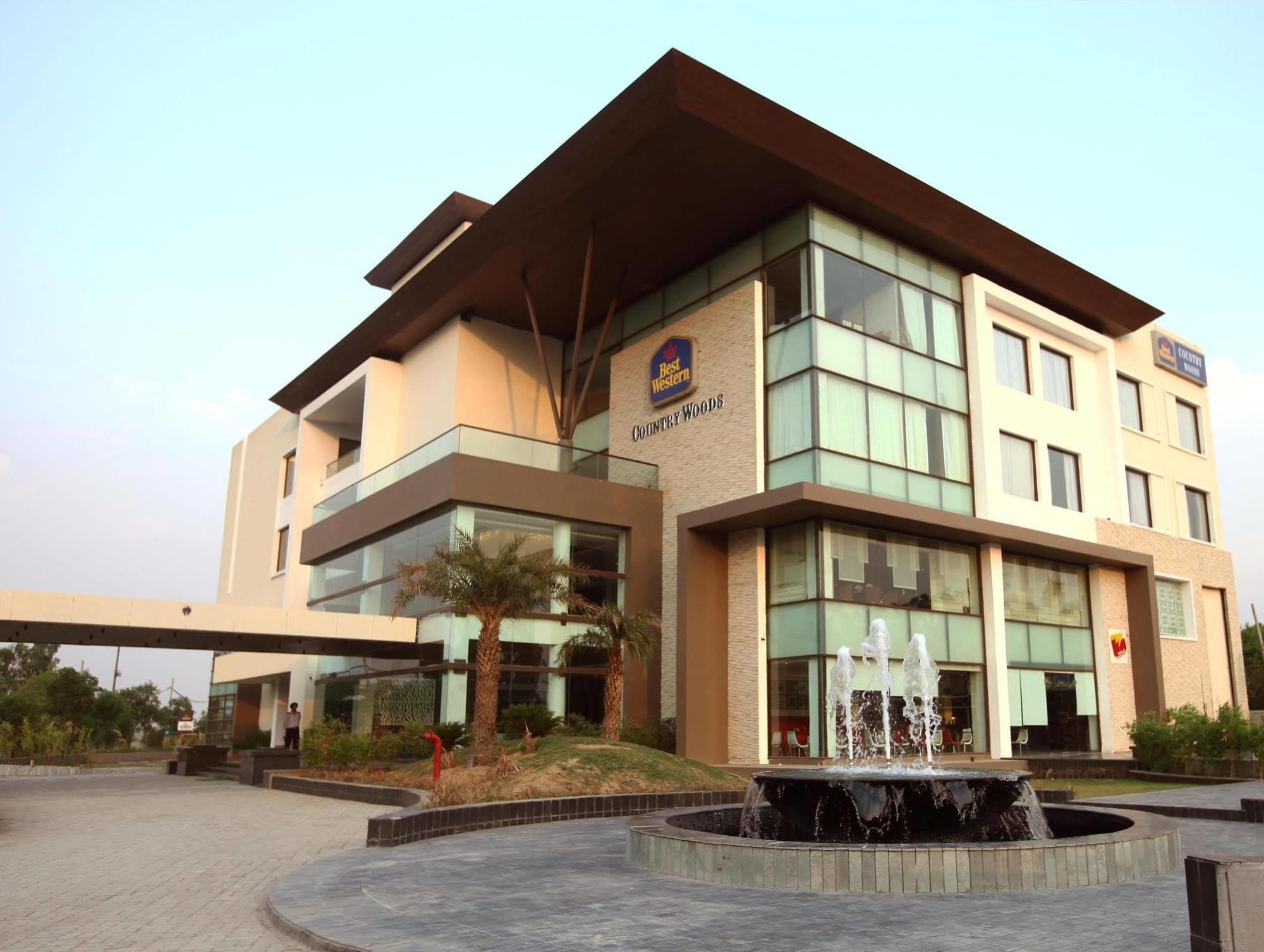 Best Western Country Woods Ambāla Exterior foto